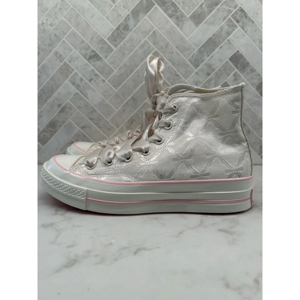 Converse Chuck Taylor All Star High Top Sneakers‎ Flower Womens Size 7 Ribbon